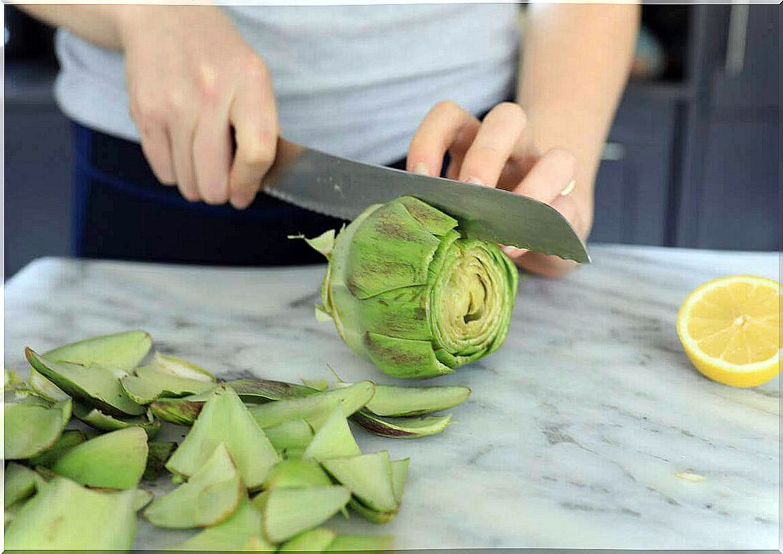 Artichokes and lemon teas are delicious weight loss teas