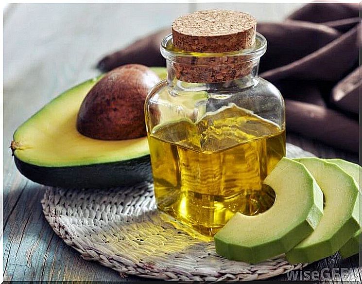 Avocado and argan oil are good home remedies for split ends