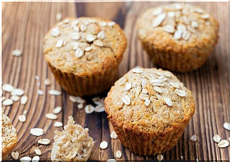 Oatmeal muffins without gluten and lactose.