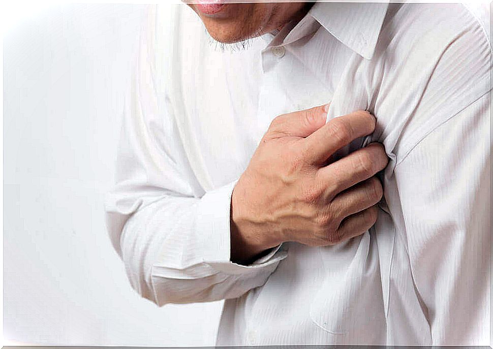 Heart attack causes pain in the arm