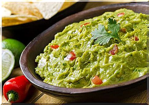 Homemade guacamole recipe