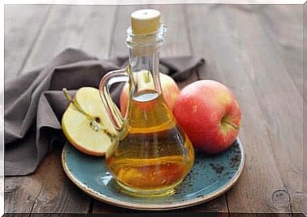 Apple cider vinegar against limescale deposits