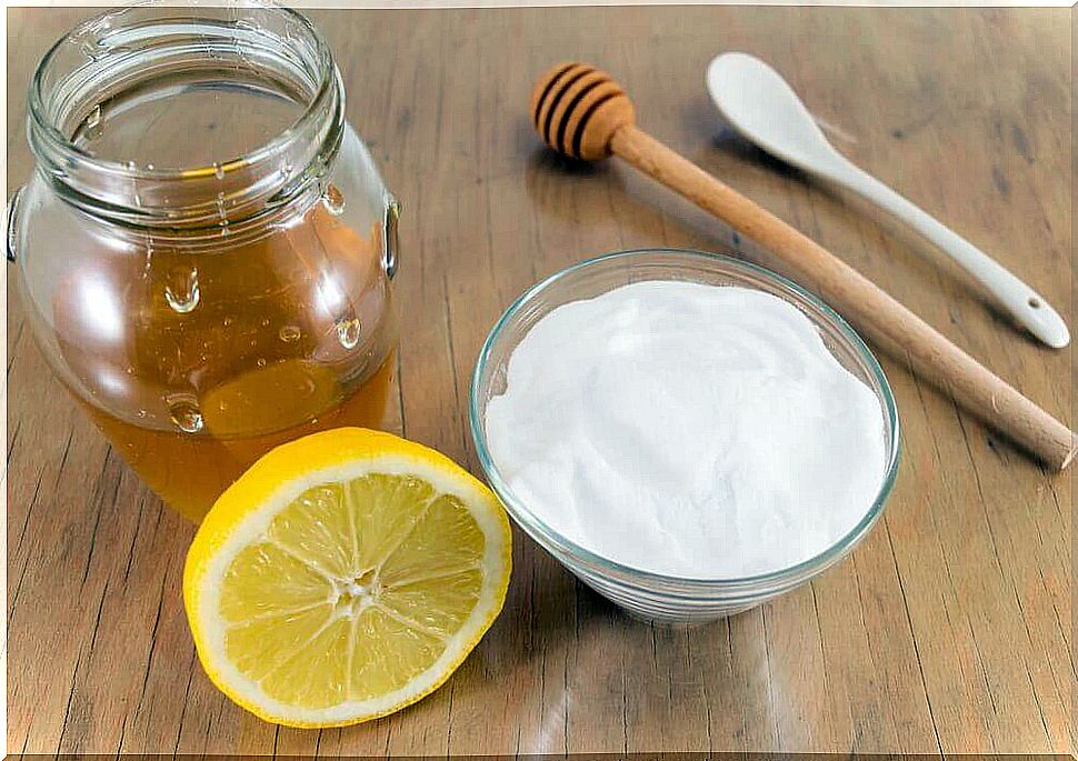 Soda and honey syrup for your health