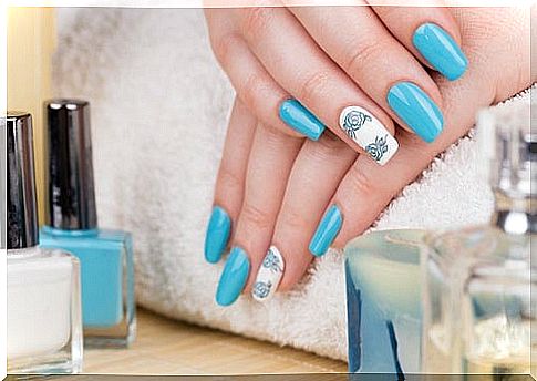 What are the dangers of acrylic nails?